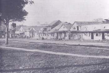 Historic photograph of Market Street Chinatown around 1880.
